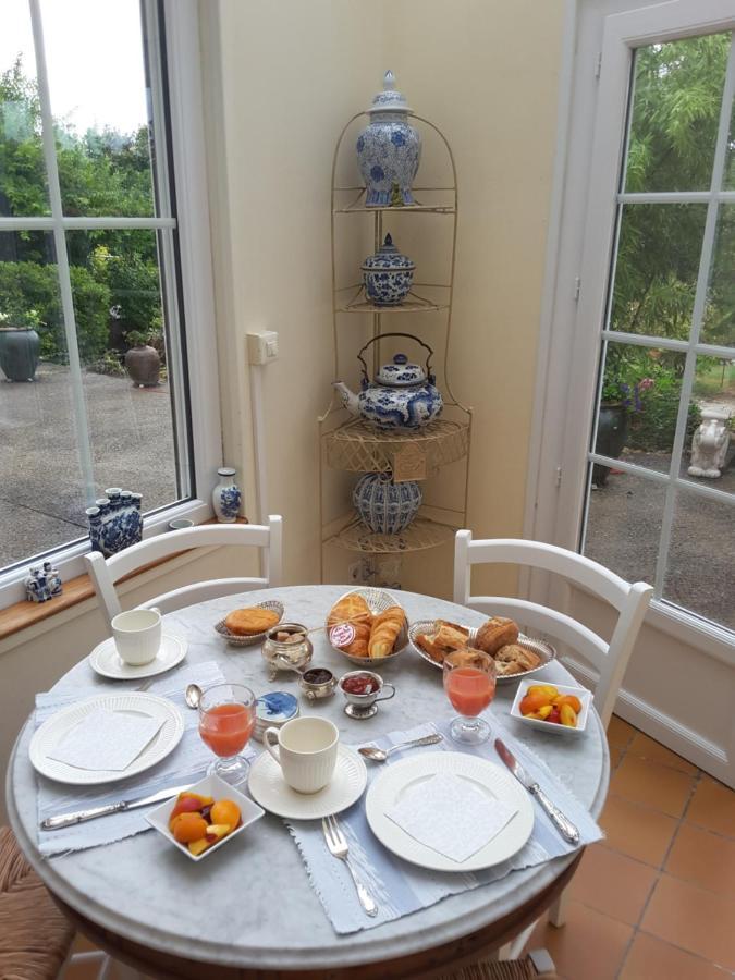 La Maison Des Thermes, Chambre D'Hote Saintes Exteriér fotografie